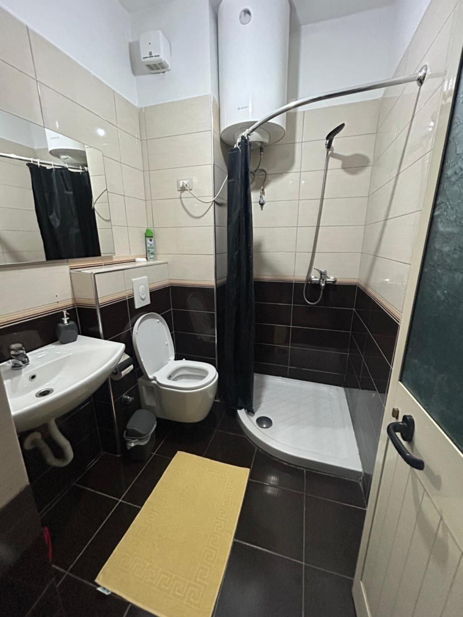 A&X Cozy And Tranquil Apartment - 24H Self Check-In تيرانا المظهر الخارجي الصورة
